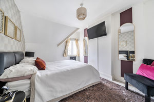 Bedroom- click for photo gallery